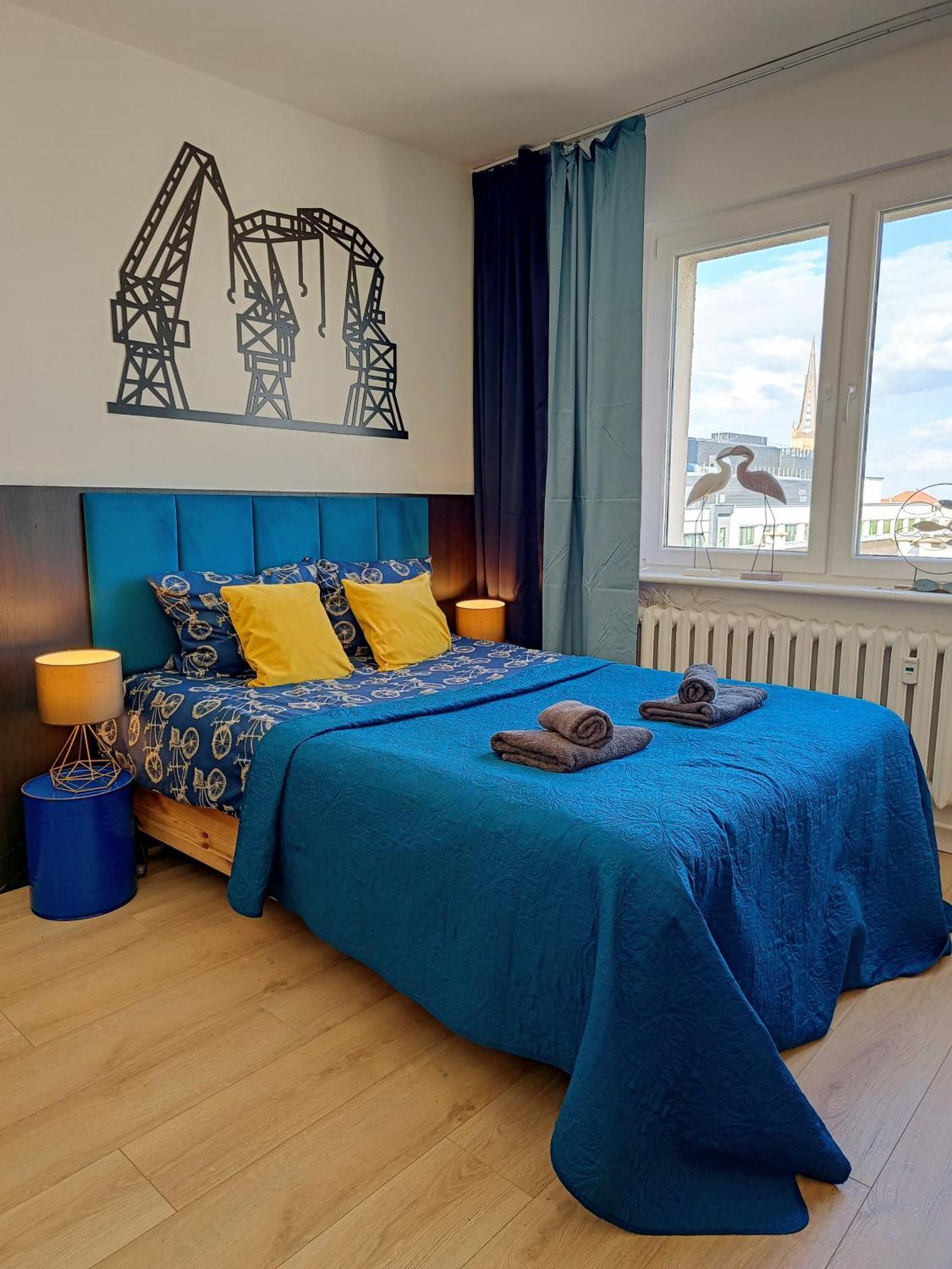 Apartment Good Night In *
